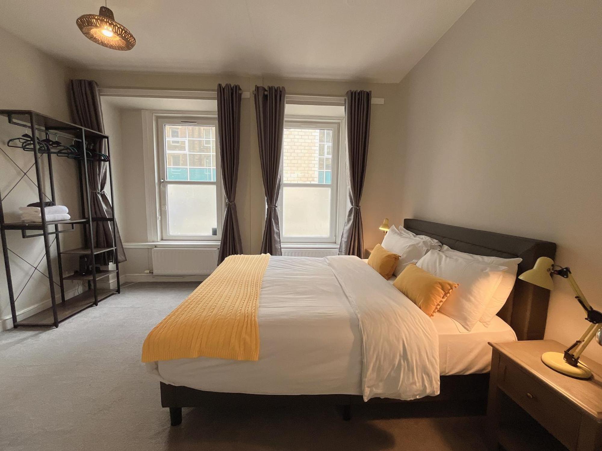 Two Bed Apartment 爱丁堡 外观 照片
